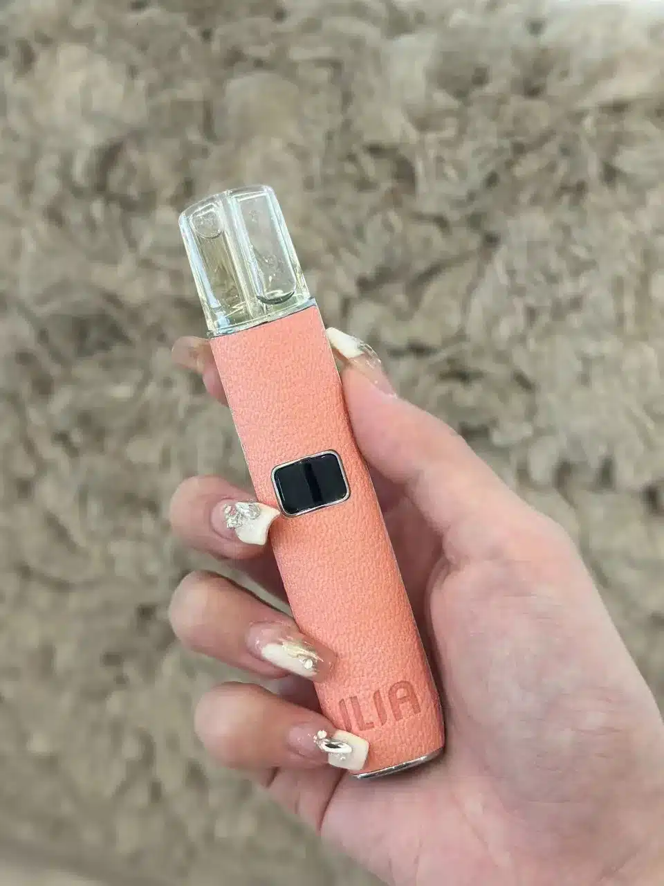 ILLA哩啞一代皮革主機-櫻花粉-1.webp ILLA哩啞一代皮革主機 櫻花粉 1